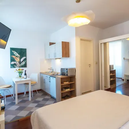 דירה Diocletian Tower - Bella Vista & Palazzo ספליט