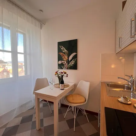 Diocletian Tower - Bella Vista & Palazzo